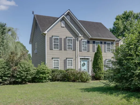 805 Cressfield Dr, West Point, VA 23181