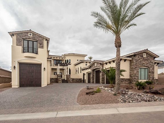 2nd image of 473 Acoma Blvd S Ste 102
