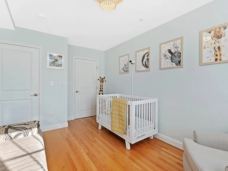 32 Common St #23 — Photo 13