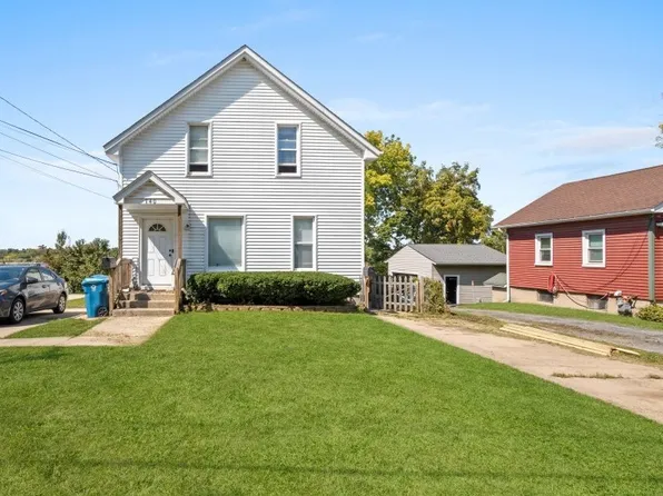 740 N Lincoln Ave, Aurora, IL 60505