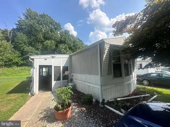 2304 Brownsville Rd #1114, Feasterville Trevose, PA 19053