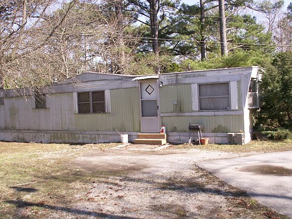 2nd image of 76 Southwoods Dr