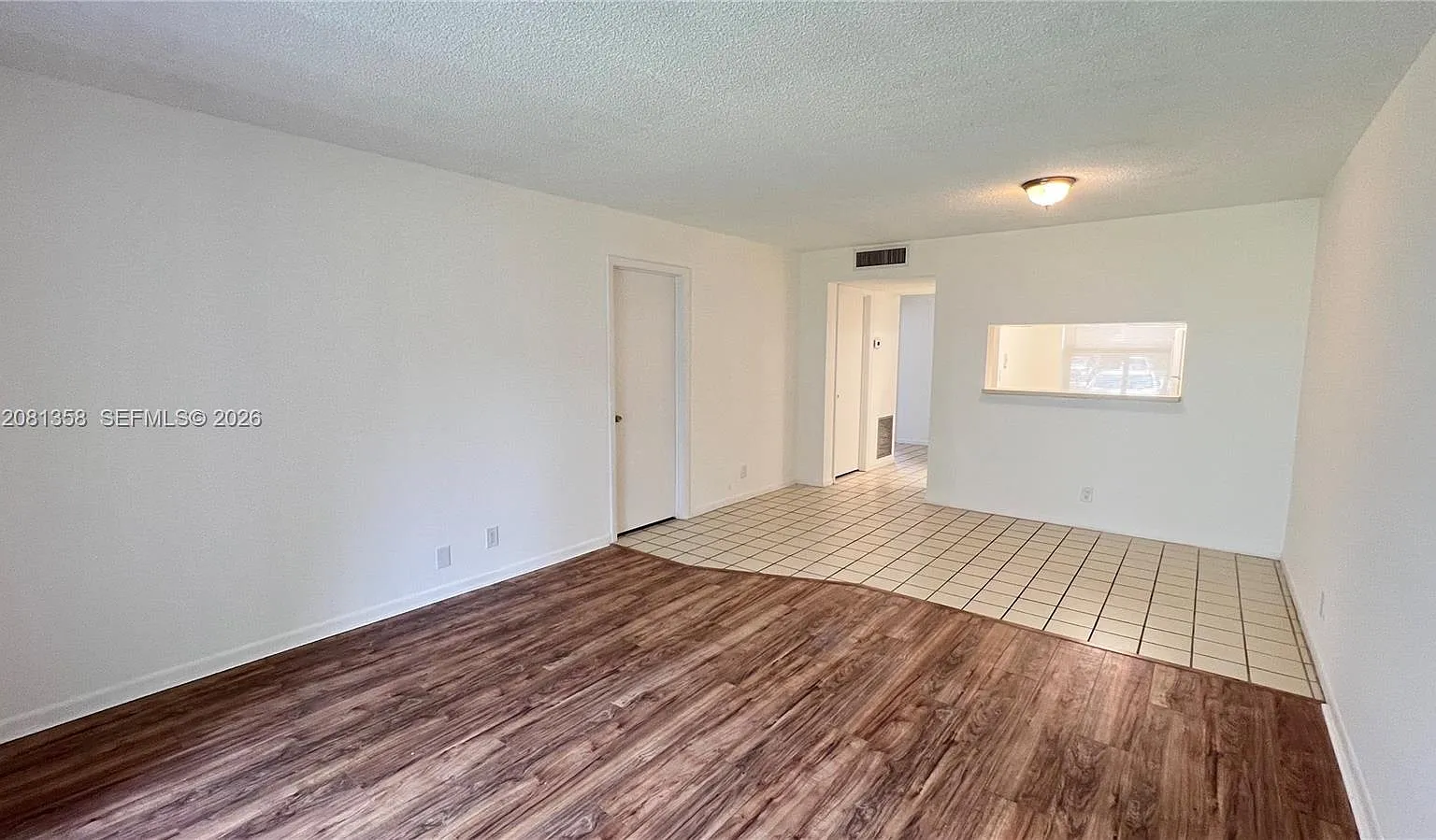 Meadowlakes Gardens Condo — Photo 3