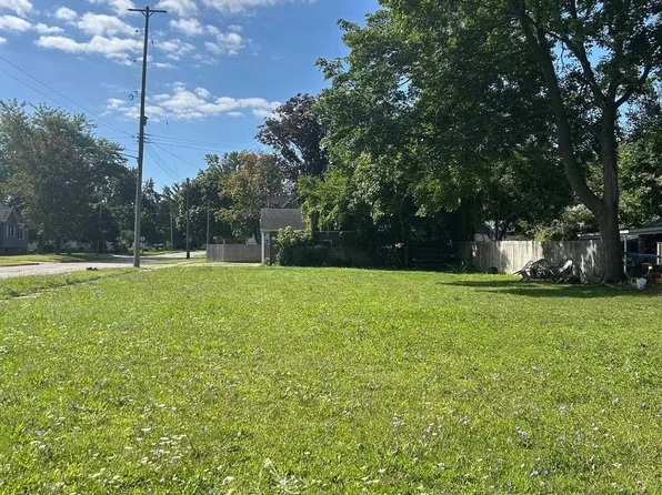 1703 Marquette St, Saginaw, MI 48602
