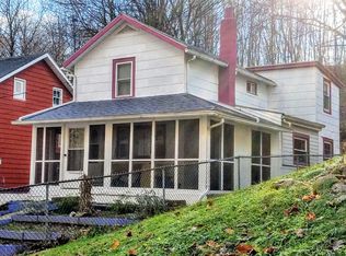 261 Center St, Lehighton, PA 18235