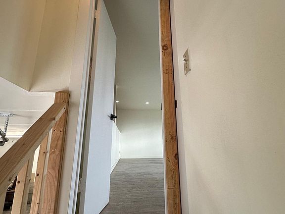 5th image of 20331 Crawford Rd
