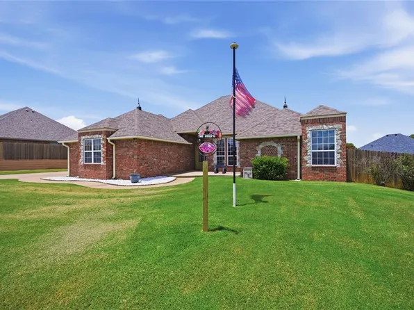 1610 Happy Vall, Shawnee, OK 74804