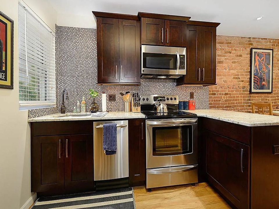 1st image of 134 Garden St APT 2