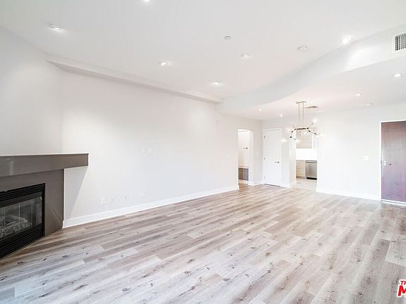 2nd image of 8788 Shoreham Dr APT 32