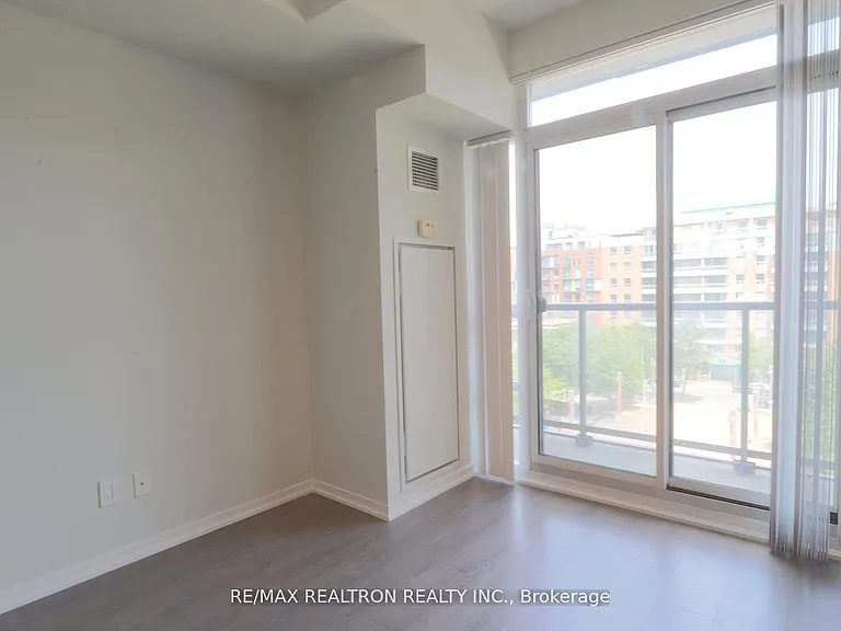 68 Abell St #647 — Photo 4