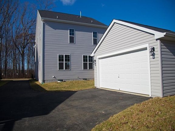 3rd image of 10321 Twin Leaf Dr