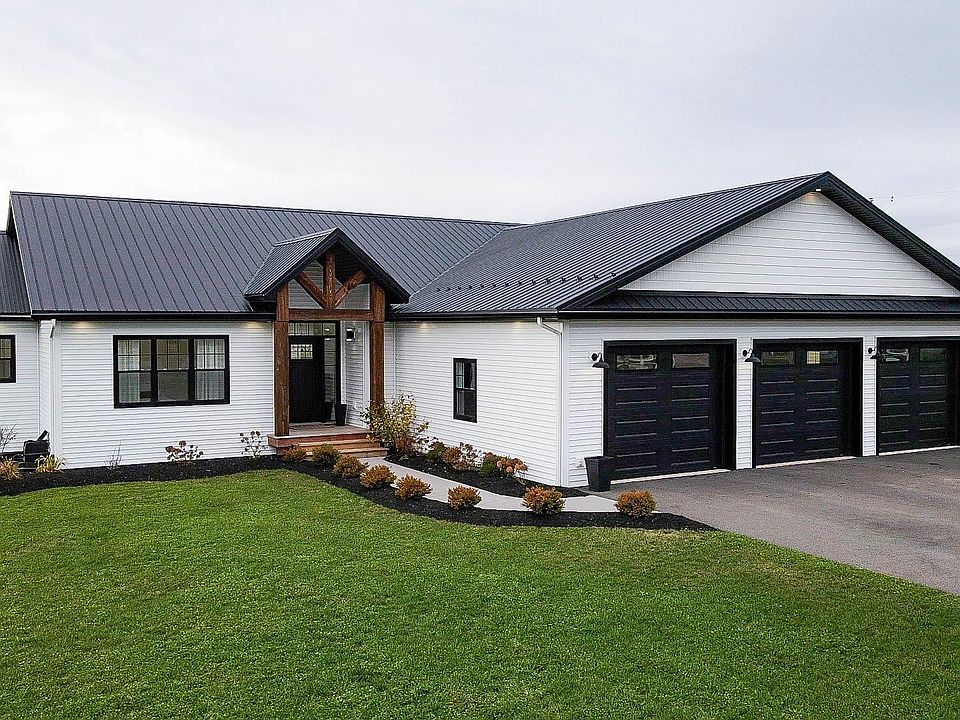 1st image of 137 Macmillan Point Rd W