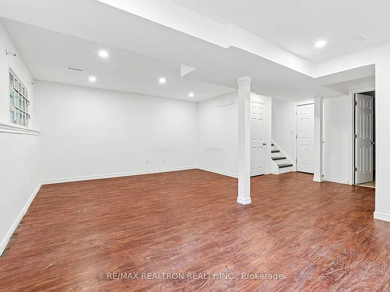 409 Cobblehill Dr — Photo 29