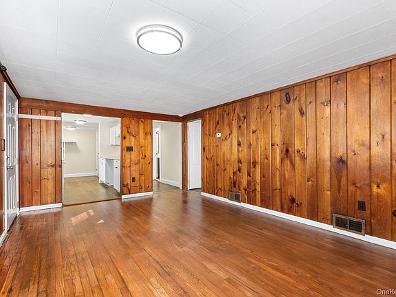 5th image of 288 Pine Hill Rd