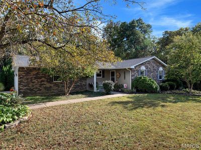 824 Homestead Ln, Villa Ridge, MO, 63089