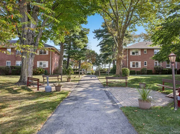 121 N Broadway #12A, White Plains, NY 10603