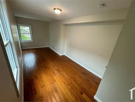 70 Summer Ave #2 — Photo 5