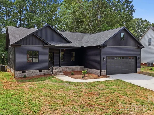 3301 Eva Dr NW, Concord, NC 28027