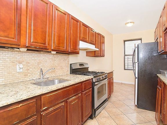 2nd image of 615 W 183rd St APT 6D