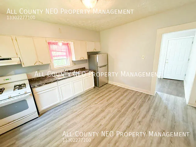1234 Winton Ave — Photo 4