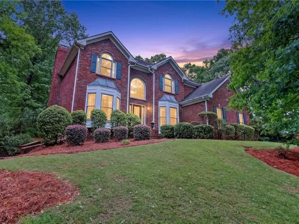 1290 Oxford Dr SE, Conyers, GA 30013