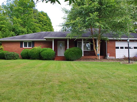 4th image of 400 Holt Ln