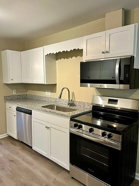 3 bed, 1886 sqft, $2,100 — Photo 4