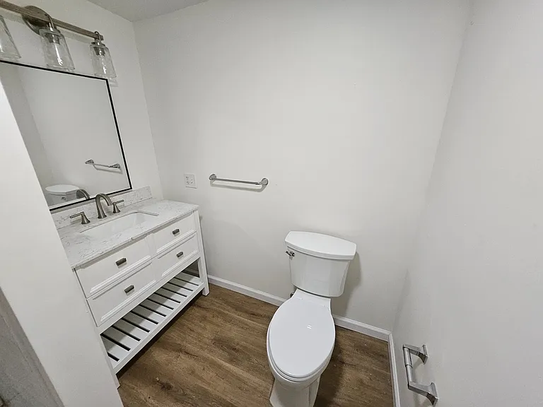410 Main St #3 — Photo 2