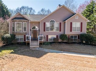 4071 Robindale Dr, Douglasville, GA 30135
