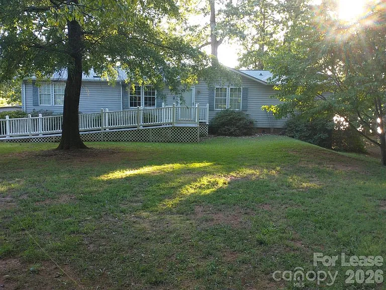 447 Kemp Rd — Photo 8