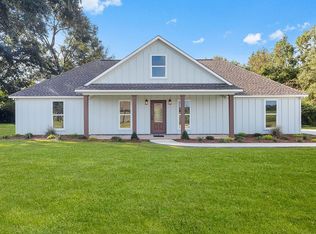 122 Cottage Oaks Dr, Lucedale, MS 39452