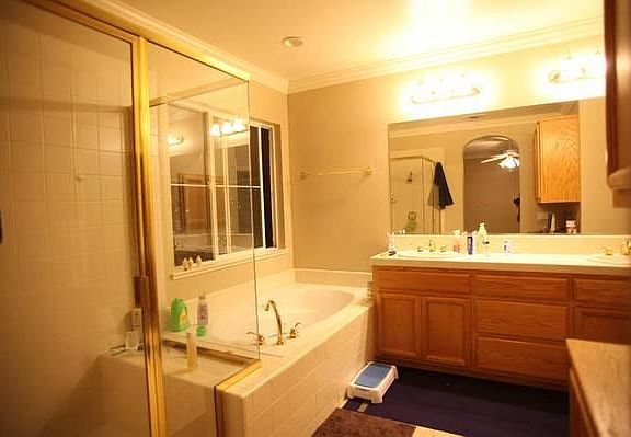 Large master bathroom with jacuzzi