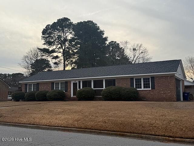 1st image of 300 Dellwood Dr