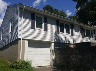 79 Hallock St, Waterbury, CT 06706