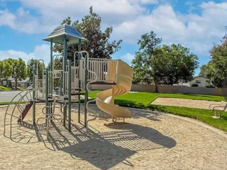 1785 Orinda Ct — Photo 3