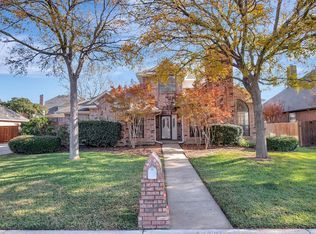 2804 Mesa Ct, Hurst, TX 76054