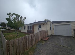 2204 F St, Eureka, CA 95501