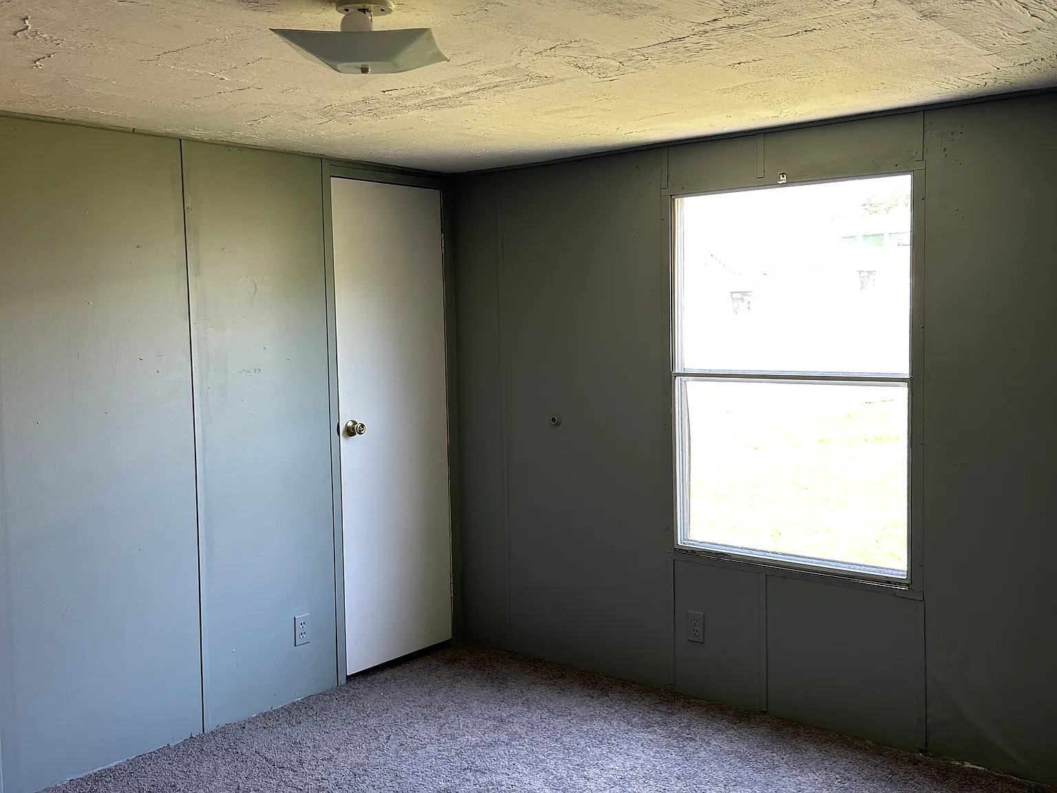 3 bed, 924 sqft, $750 — Photo 4