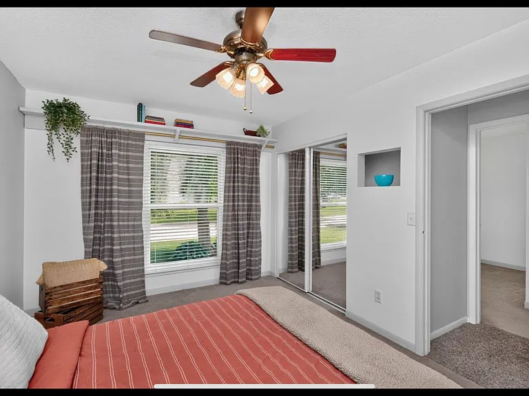 1410 NW Pebble Dr — Photo 6