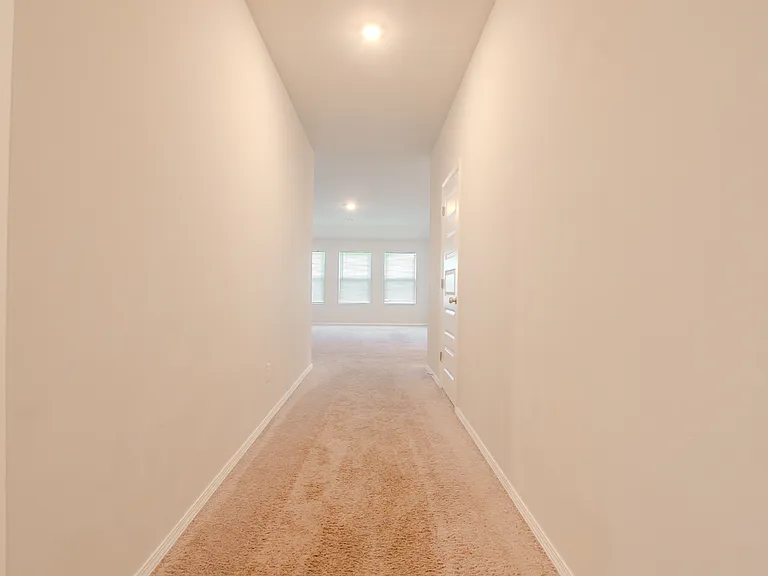 755 Foxtail Dr — Photo 17