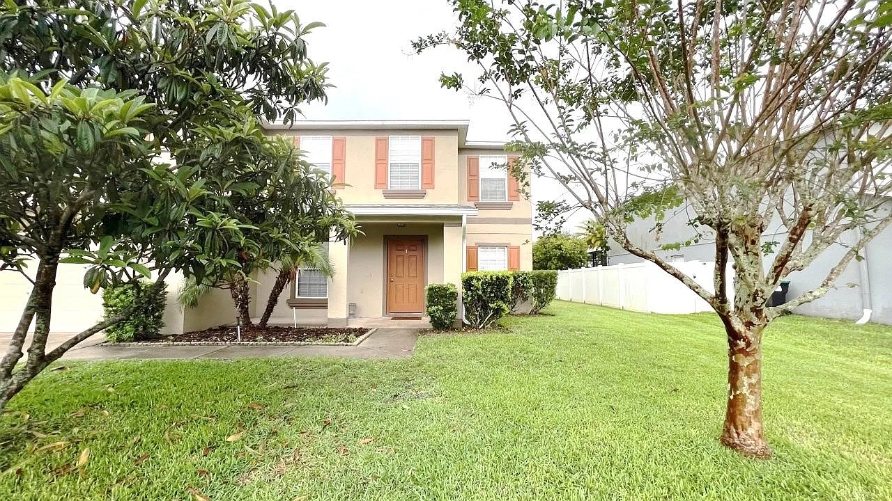 4 bed, 3.5 bath, 3214 sqft, $3,000 — Photo 1