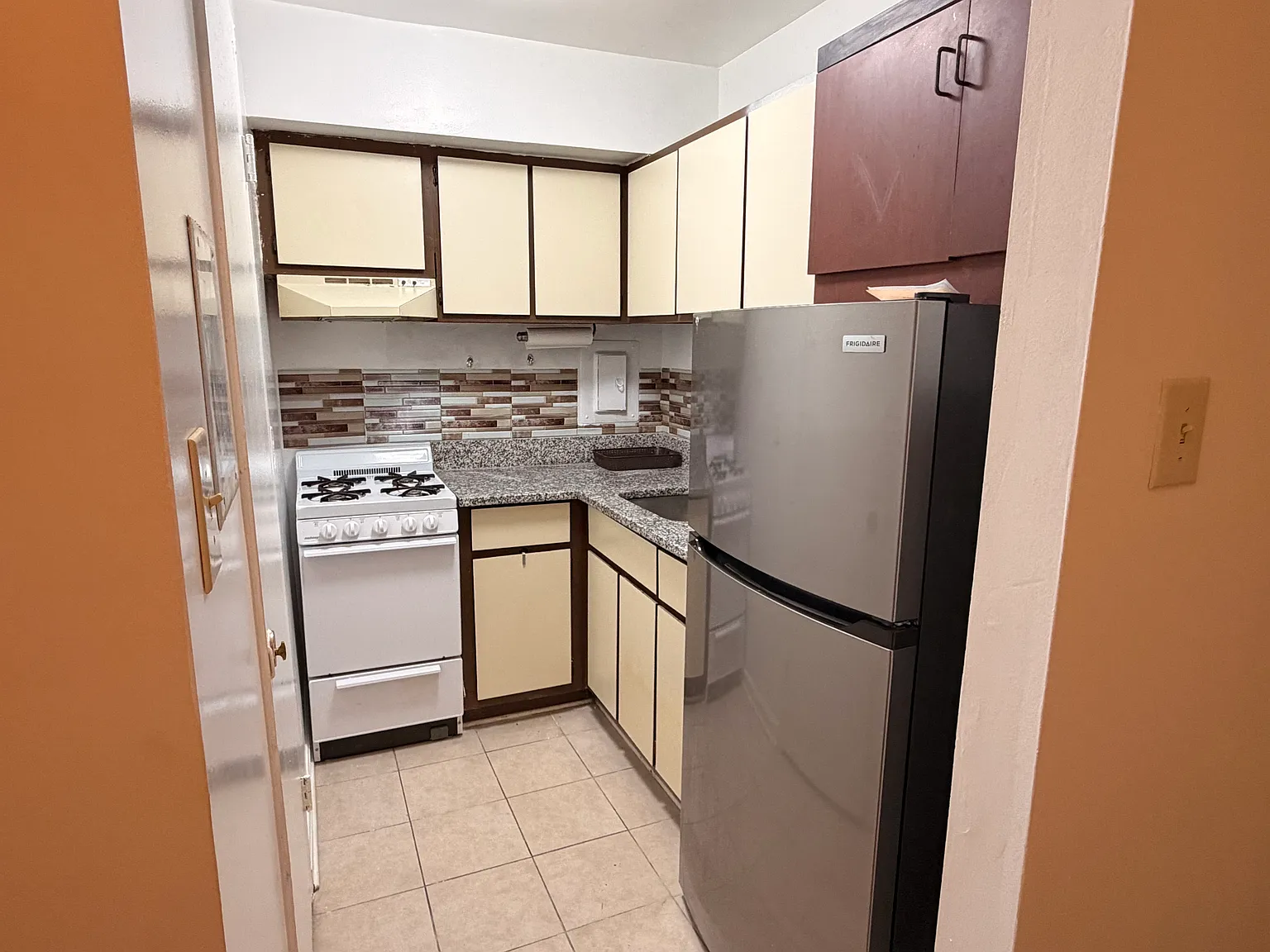 1 bed, 565 sqft, $1,650 — Photo 4