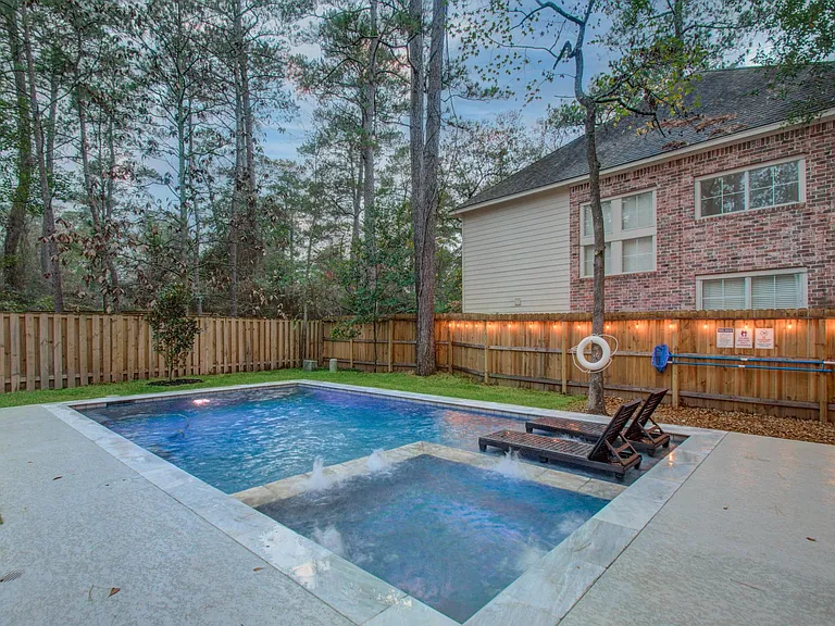 19 Alden Glen Ct — Photo 37