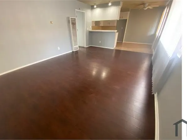 11611 Menlo Ave APT D, Hawthorne, CA 90250