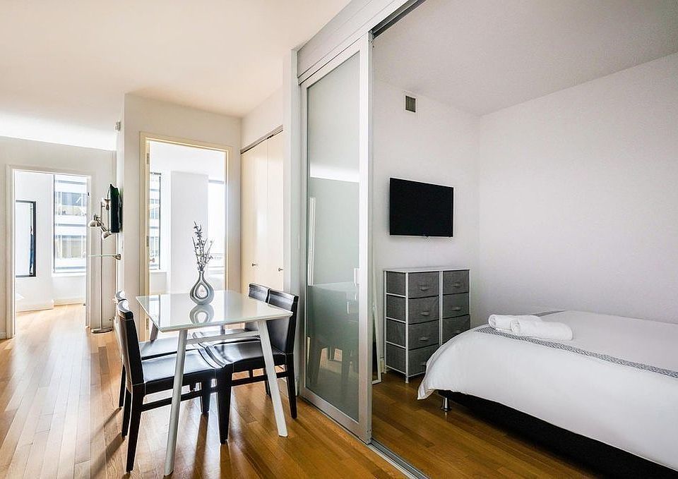 1st image of 126 Pearl St #3F