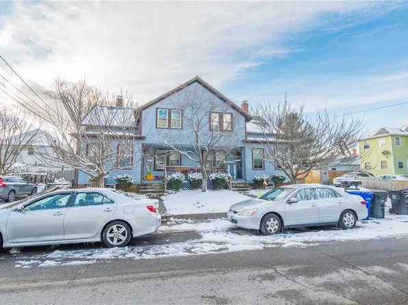 41 Epworth Ave, West Warwick, RI 02893