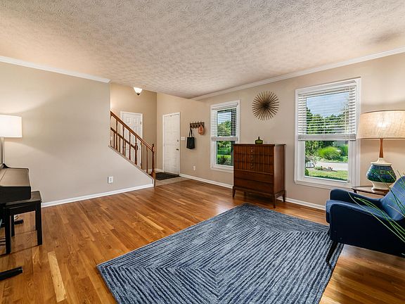 5th image of 7351 Pueblo Ct