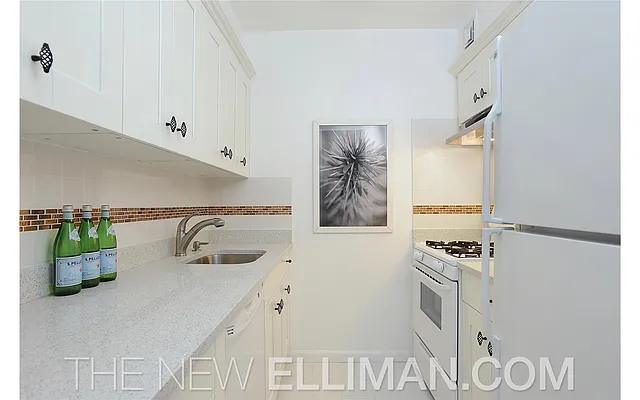Sold by Douglas Elliman | media 8