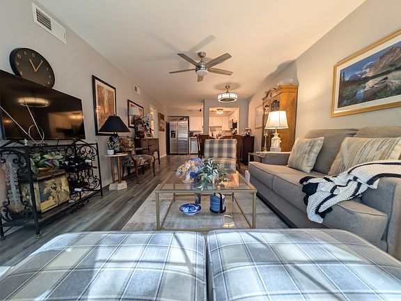4th image of 5234 Fleetwood Oaks Ave APT 119