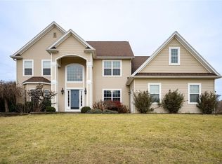 689 Park Vista Trl, Webster, NY 14580